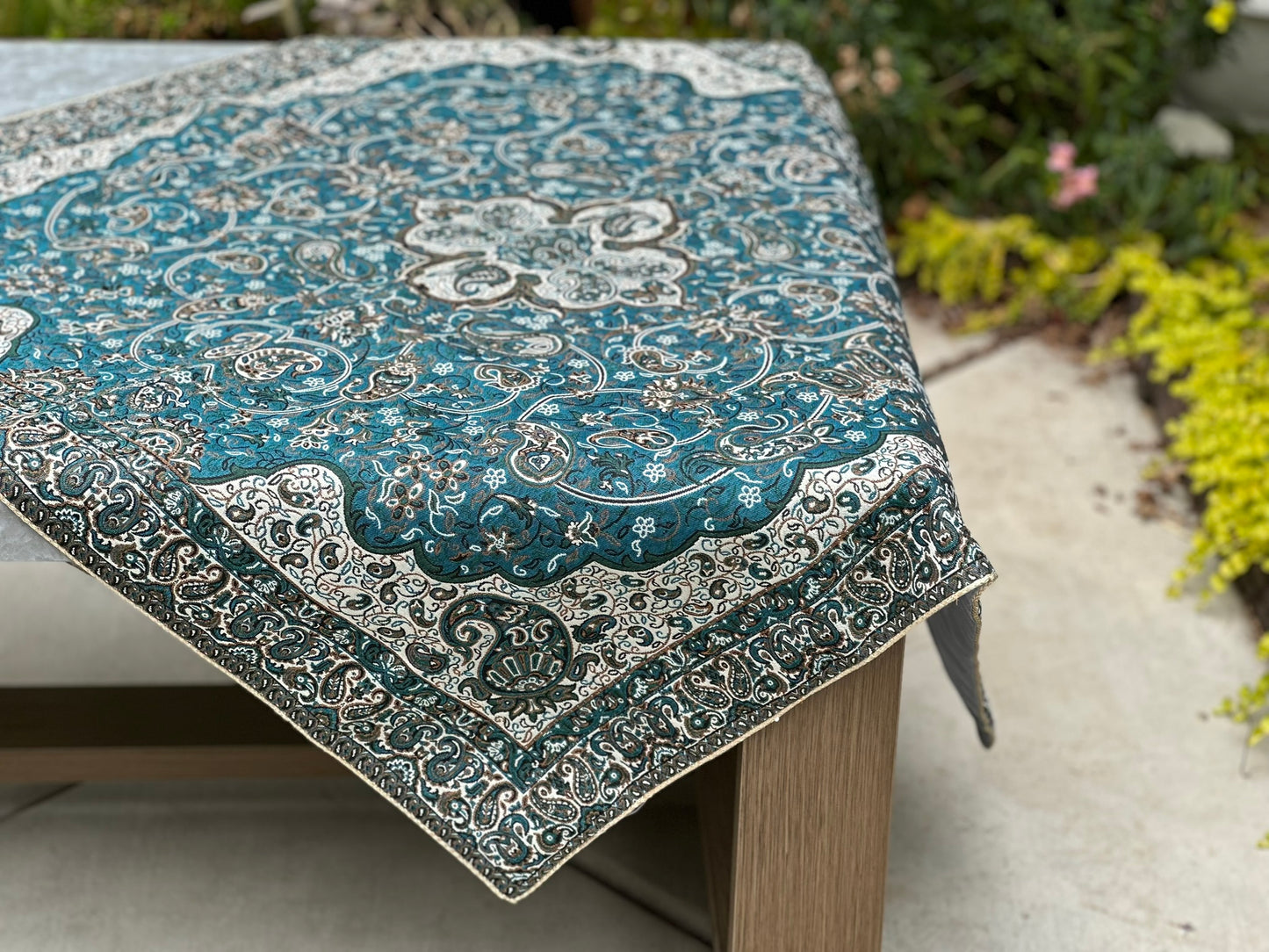 Handmade Persian Turquoise Inlaid Copper (Firoozeh Koobi) bowl gift box. A handmade decorative centerpiece, perfect for gifts or home décor.